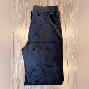 Black Velvet Twik (Simons) Pants S